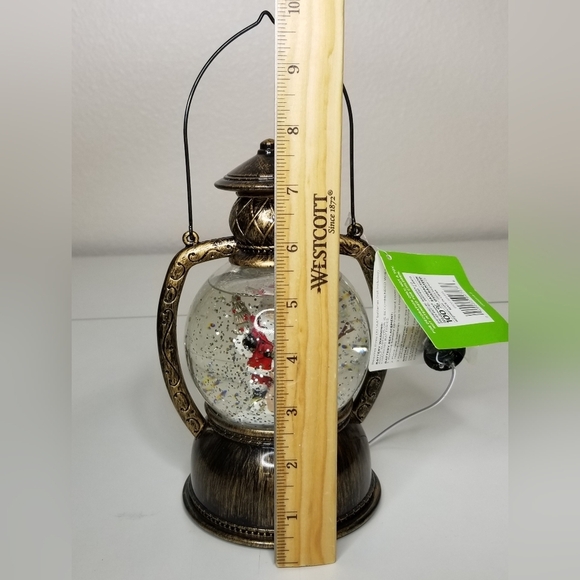 Santa Hurricane Lantern Glitter Water Spinner Christmas Water Globe Lamp…‎ - Picture 7 of 9